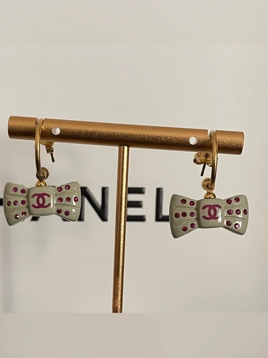 Chanel- Bow Drop Pierced Earrings COA - Picture 1 of 6
